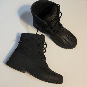 Skechers Women’s Windom Glitter Boot - Black Ankle Quilted Duck Boot [Size: 8]